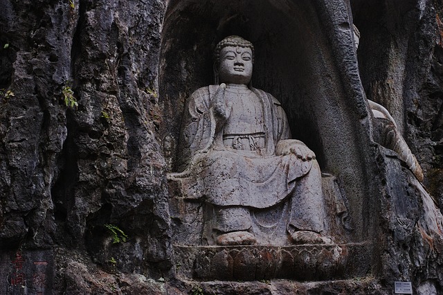 Feilai Feng Grottoes