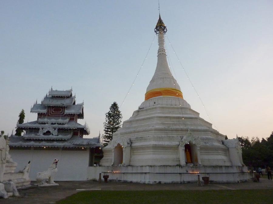 Wat Phra That Doi Kong Mu