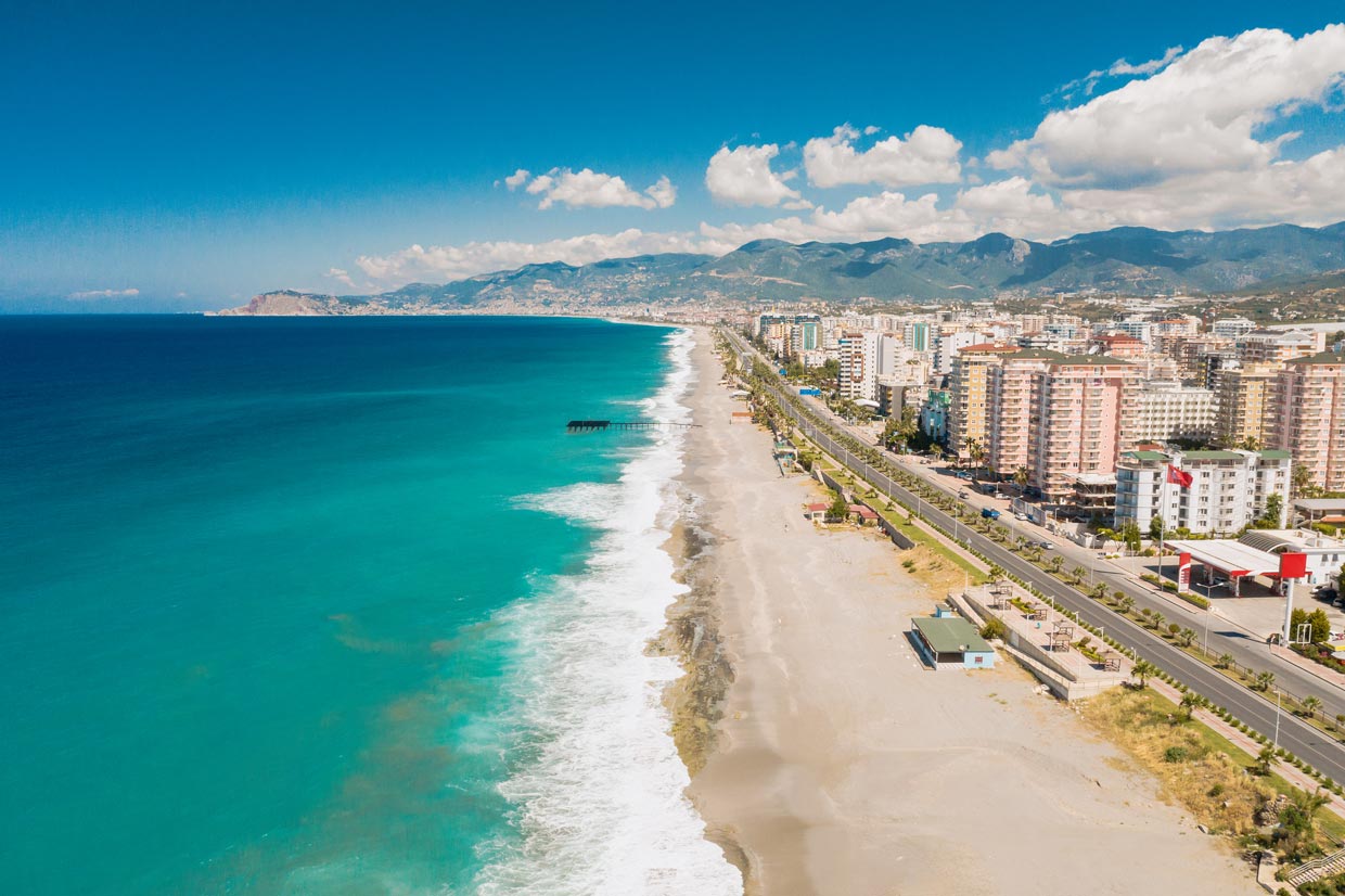 KonyaaltÄ± Beach