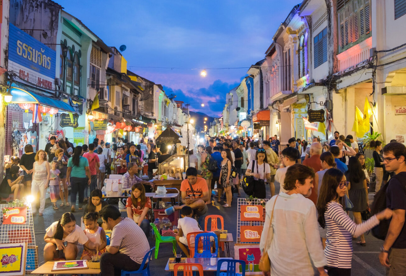 Sunday Walking Street Chiang Mai